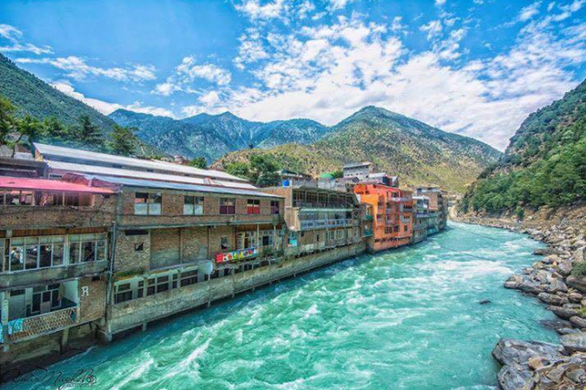 places to visit in bahrain swat