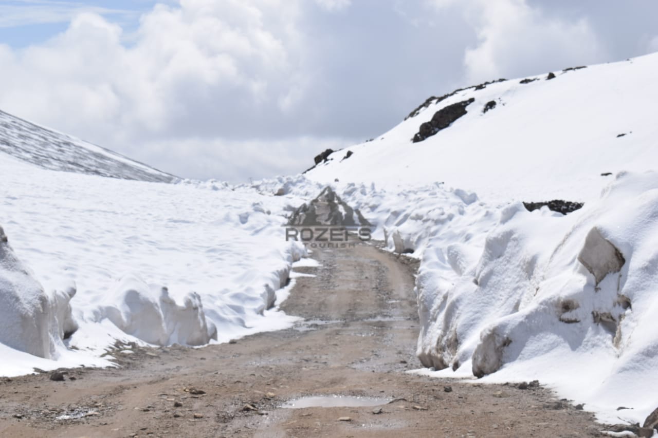 Deosai National Park Road - Deosai Plains top road - Rozefstourism.com