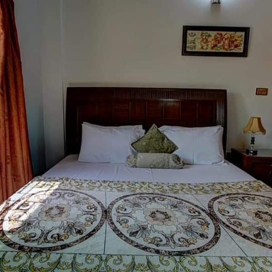 Hotel in Muzafarabad Azad Kashmir with double bed room
