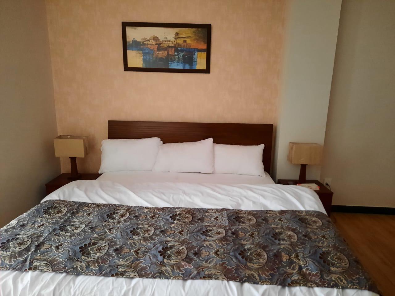 Hotel in Naran with double bed room