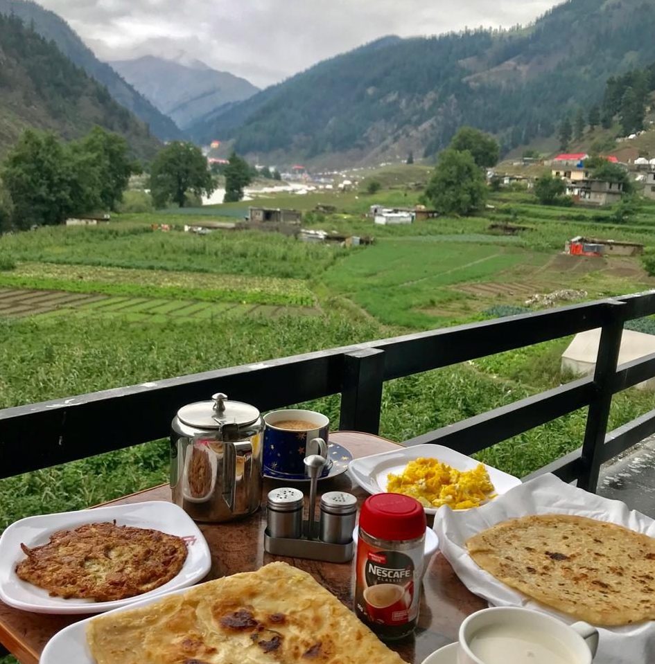 Hotel in Naran with room balcony and breakfast in the morning