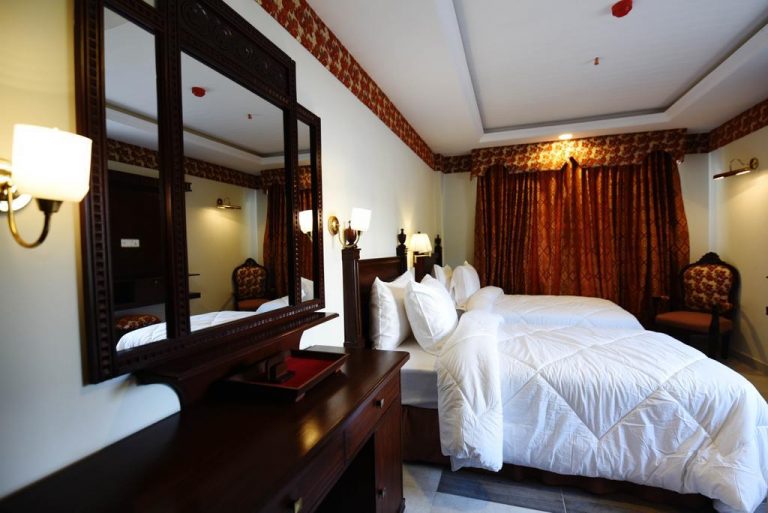 Four Star Rozefs Resort Islamabad hotel room - Rozefstourism.com