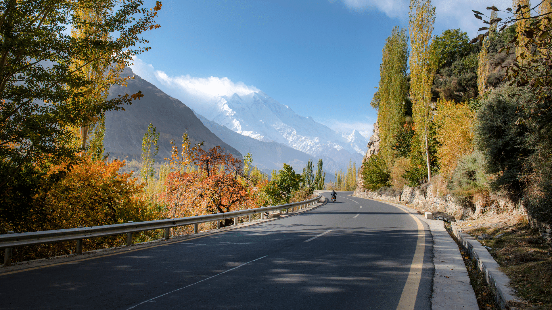 Travel Guide to Hunza Valley - Rozefstourism.com