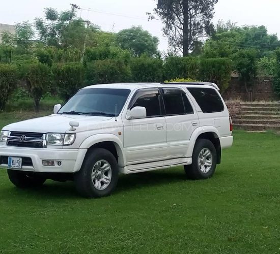 toyota surf available for rent in Islamabad and Giglit and Hunza
