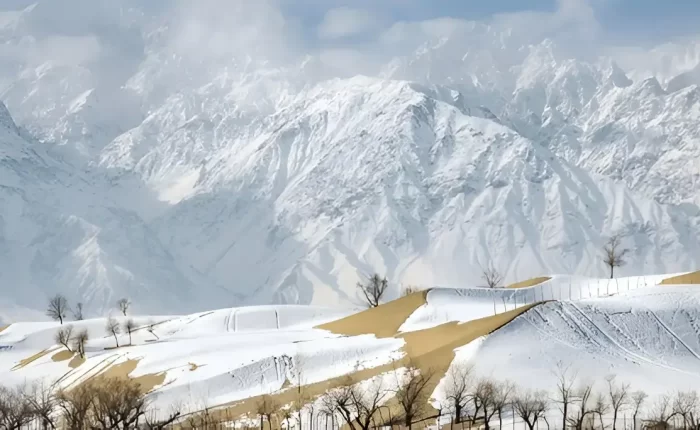 sarfaranga cold desert in winter after snow